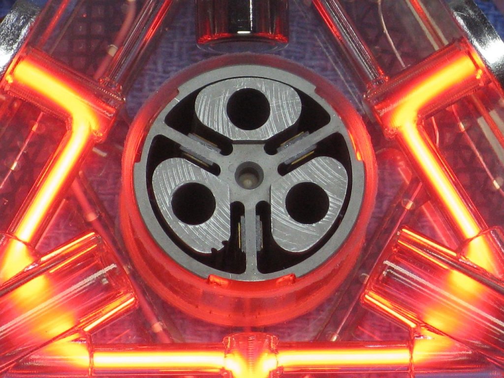 gg1320powered_area_of_dither_motor_closeup1.jpg