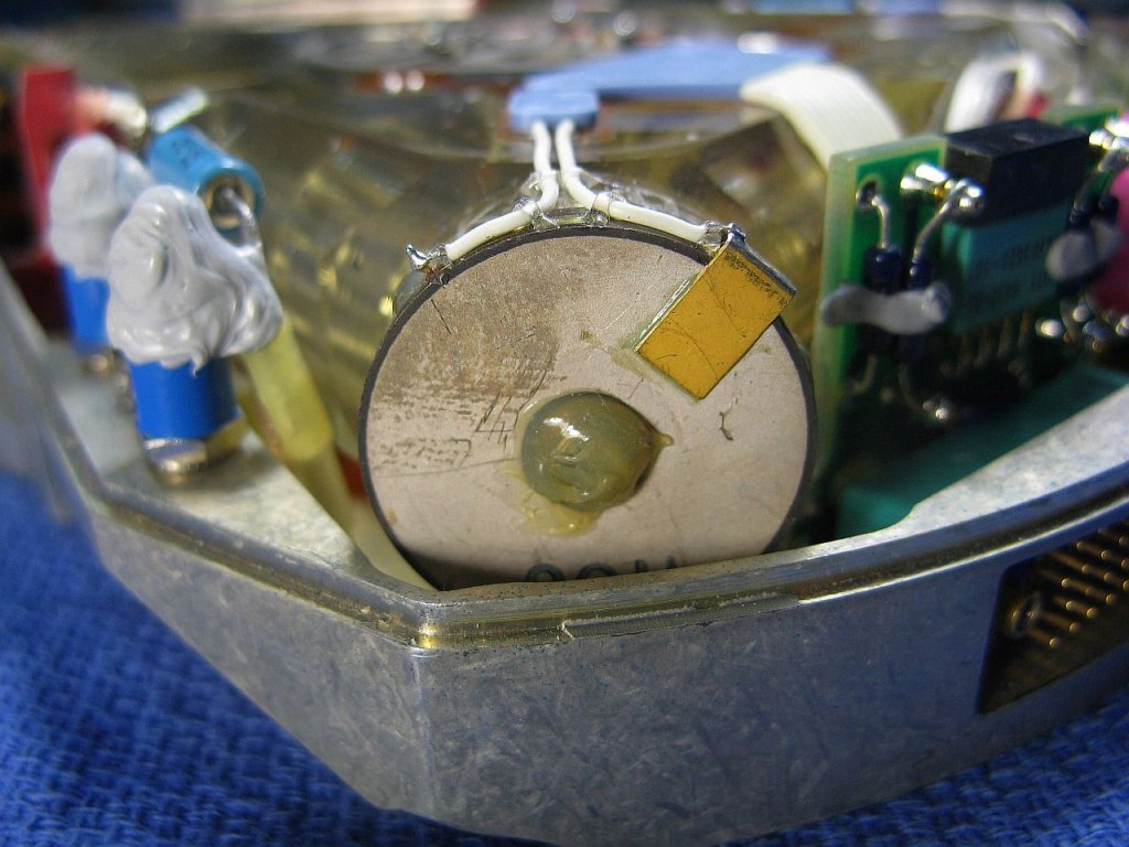 gg1342mirrorpzt_assembly1_closeup1.jpg