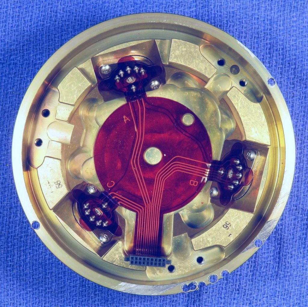 hg1700ag59imu_bottom_interior_straight_in1.jpg