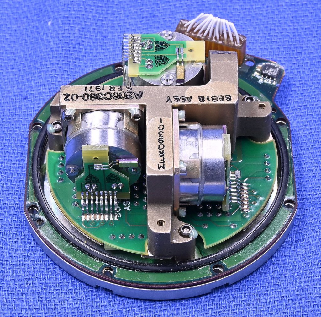 kearfottk600a37401_isap_accelerometers_with_pcb2.jpg